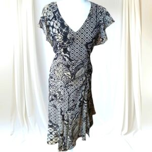 Taylor Black Floral print Ruched Ruffled Dress Black V-Neck size 6